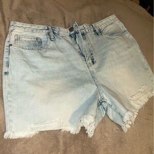Light Blue Denim YMI Festival Women Shorts size 19